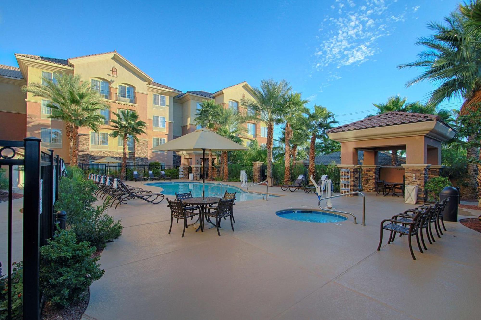 Hilton Garden Inn Las Vegas Strip South Екстер'єр фото